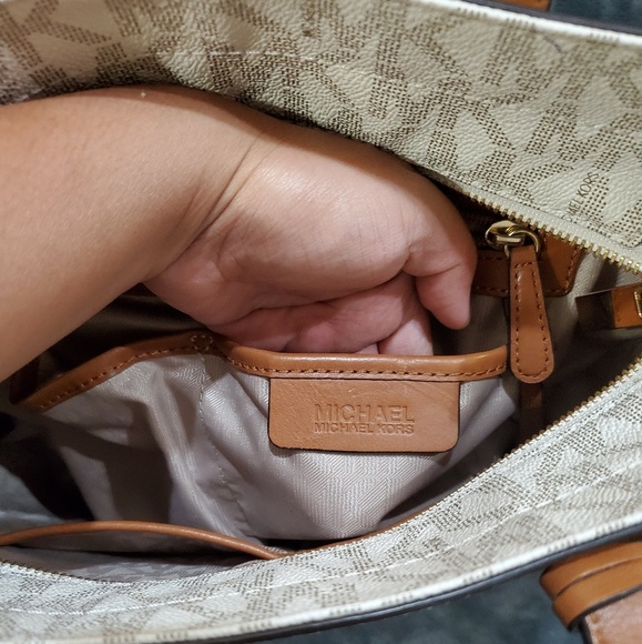 Michael Kors Purse - Picture 4 of 5